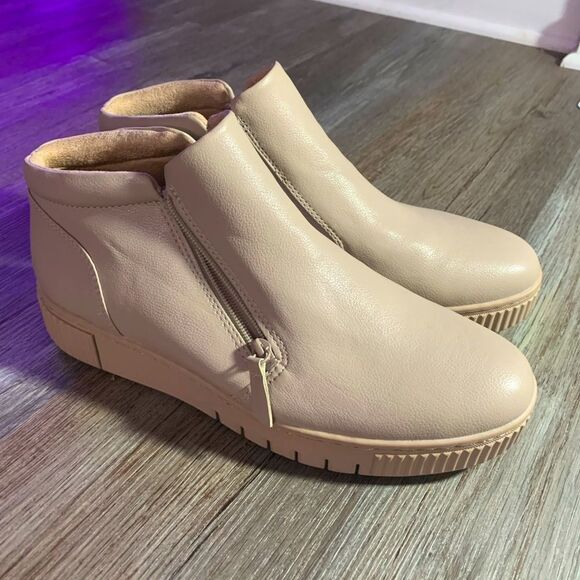 SOUL Naturalizer Turner Mid High Top Platform Sneakers Boots Tan Beige Size 12 - Picture 1 of 13